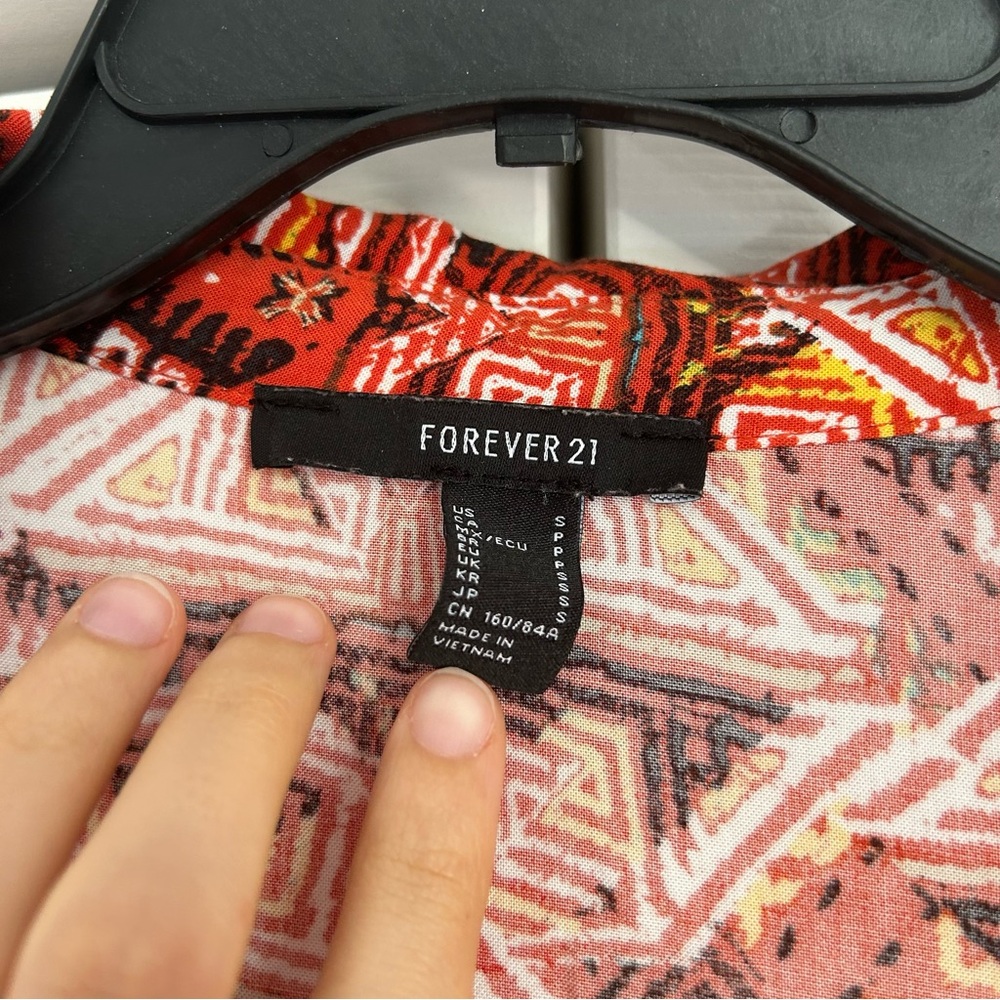 Cropped Funky Button Down - Picture 3 of 3